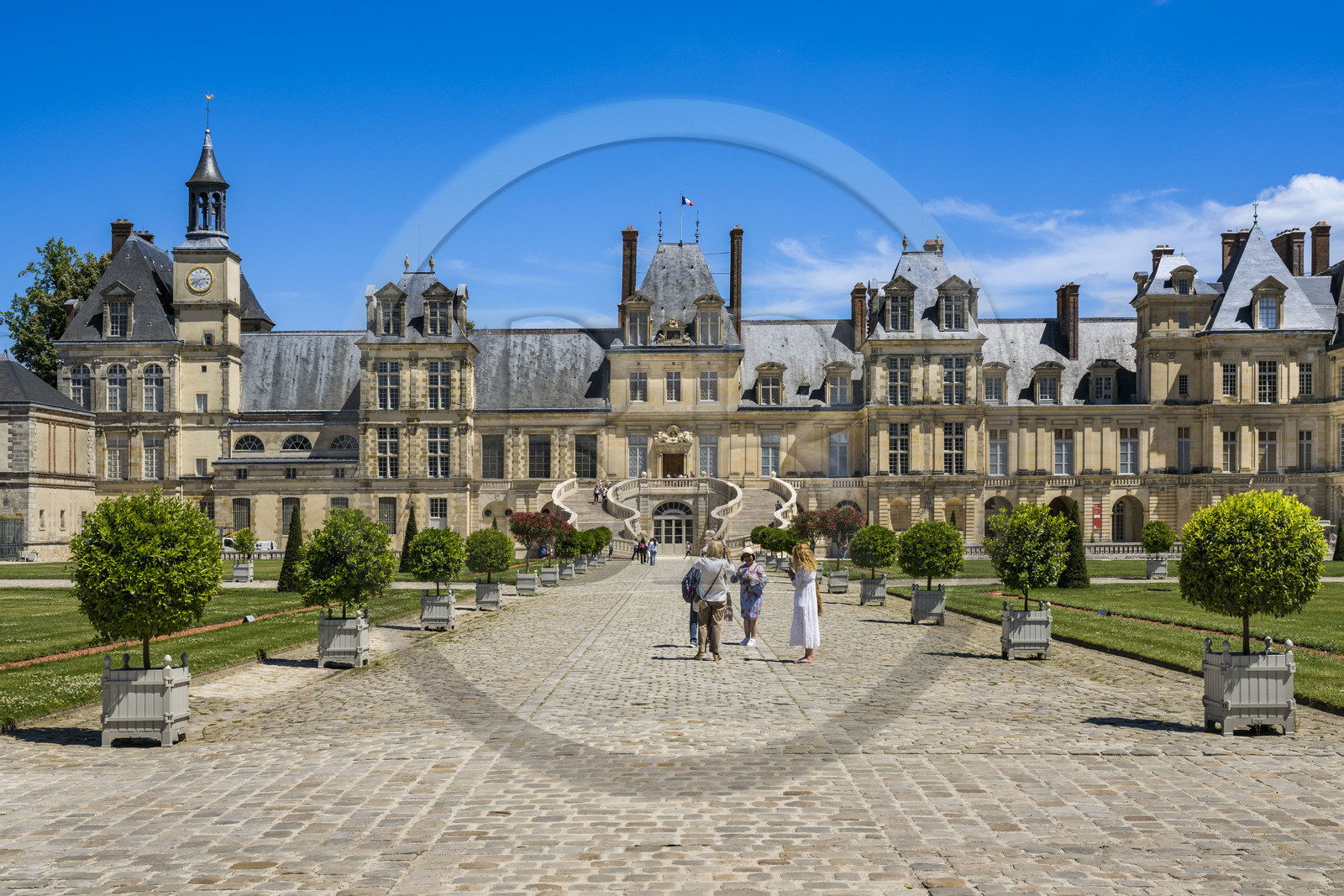 France, Seine-et-Marne, Fontainebleau, castle of Fontainebleau listed as World Heritage by UNESCO, Cour du Cheval blanc, horseshoe staircase made in 1550 by Philibert Delorme then redone between 1632 and 1634 by Jean Androuet du Cerceau, it is composed of two monumental parallel fretted flights of 46 steps
