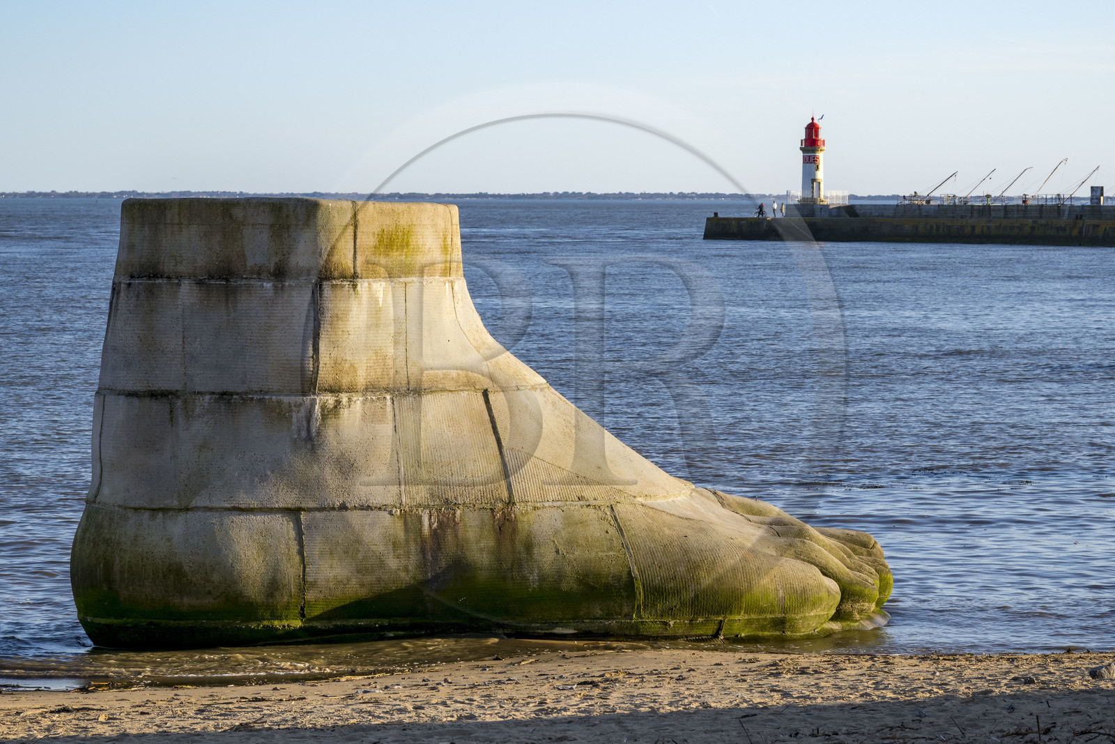 France, Loire Atlantique, Estuaire de la Loire, Saint Nazaire,  Estuaire open-air contemporary art collection, one of three monumental concrete sculptures The foot, the sweater and the digestive system created by the artists Daniel Bewar and Gregory Gicquel on the edge of the Quai de la Jetée