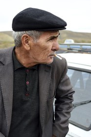 Azerbaïdjan, Gobustan, chauffeur de taxi