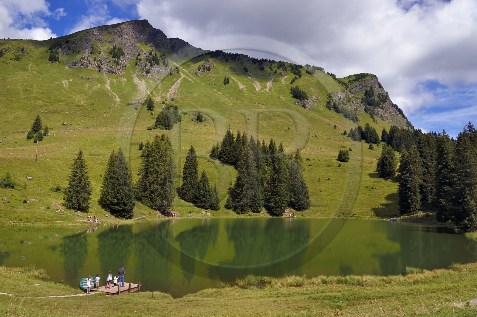 Suisse, Canton de Vaud, Ormont-Dessus, Les Diablerets, lac Retaud au dessus du Col du Pillon