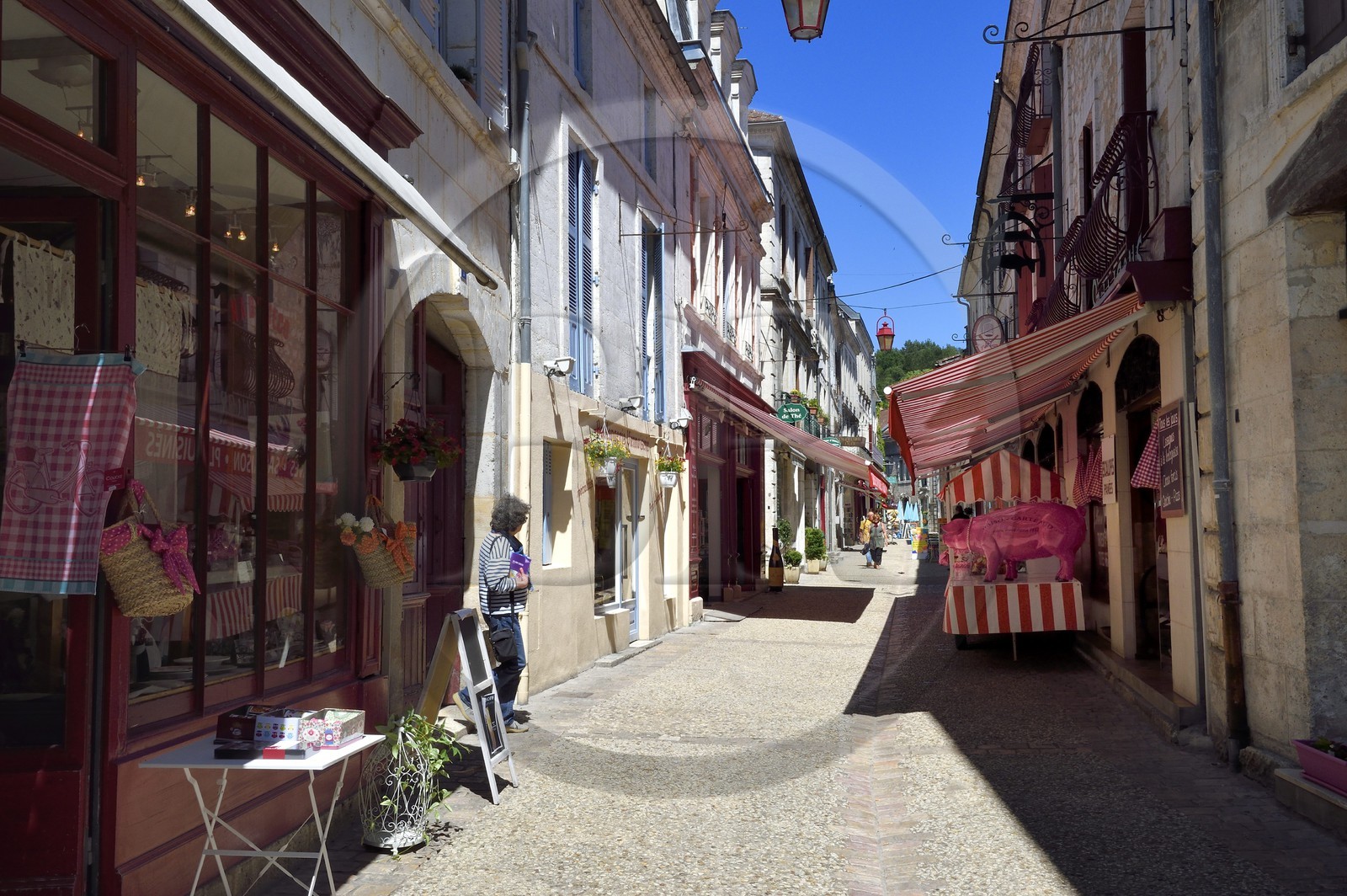 France, Dordogne (24), Brantôme, rue Victor Hugo