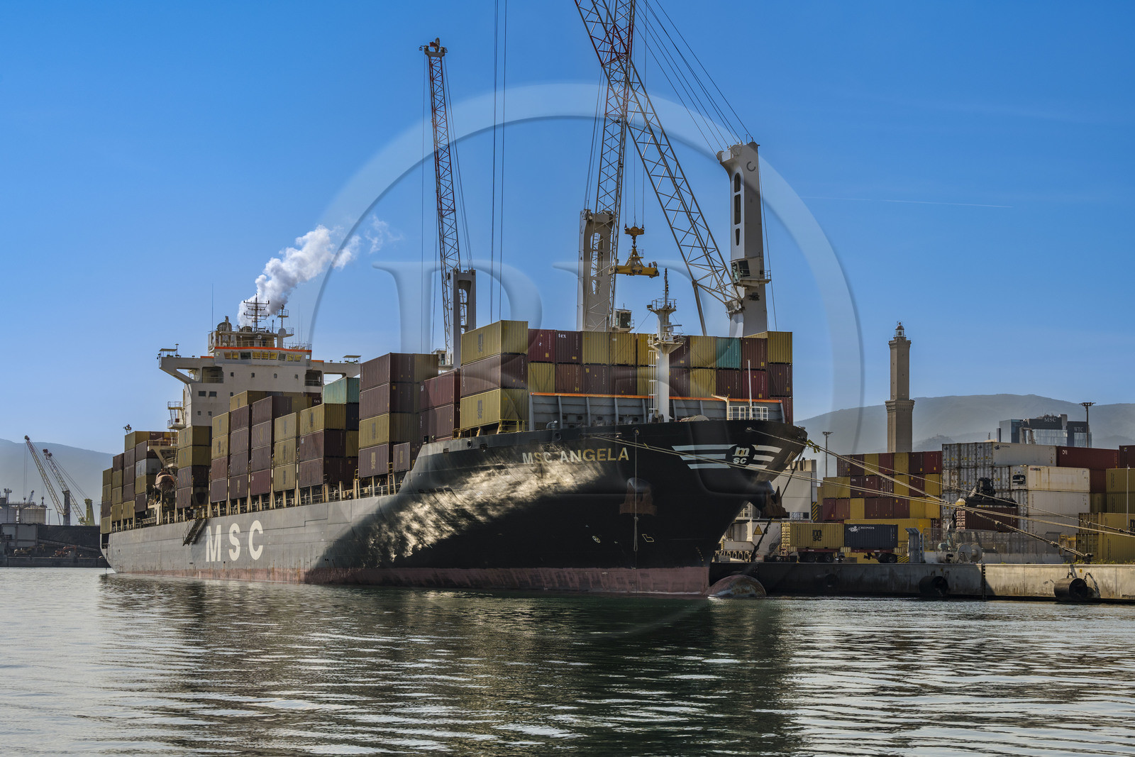 Italie, Ligurie, Gênes, le terminal conteneur du port de commerce