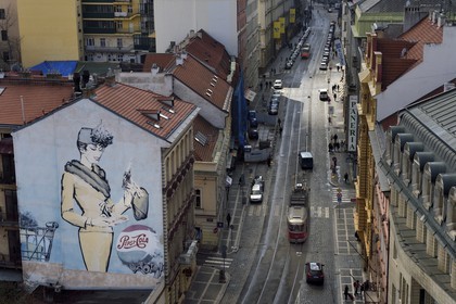 République Tchèque, Prague, Nove Mesto, publicité géante pour Pepsi-Cola sur le mur d'un immeuble de la rue Jindrisska