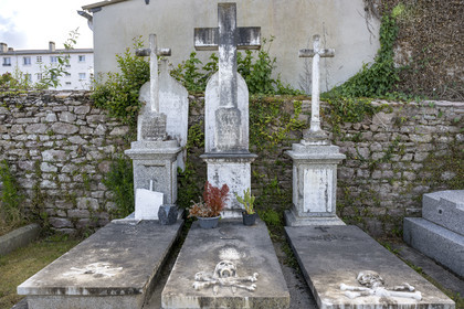 France, Cotes d'Armor, Paimpol, municipal cemetery, grave of the Corouge family, shipowners who became buccaneers during wartime, racing between 1792 and 1815