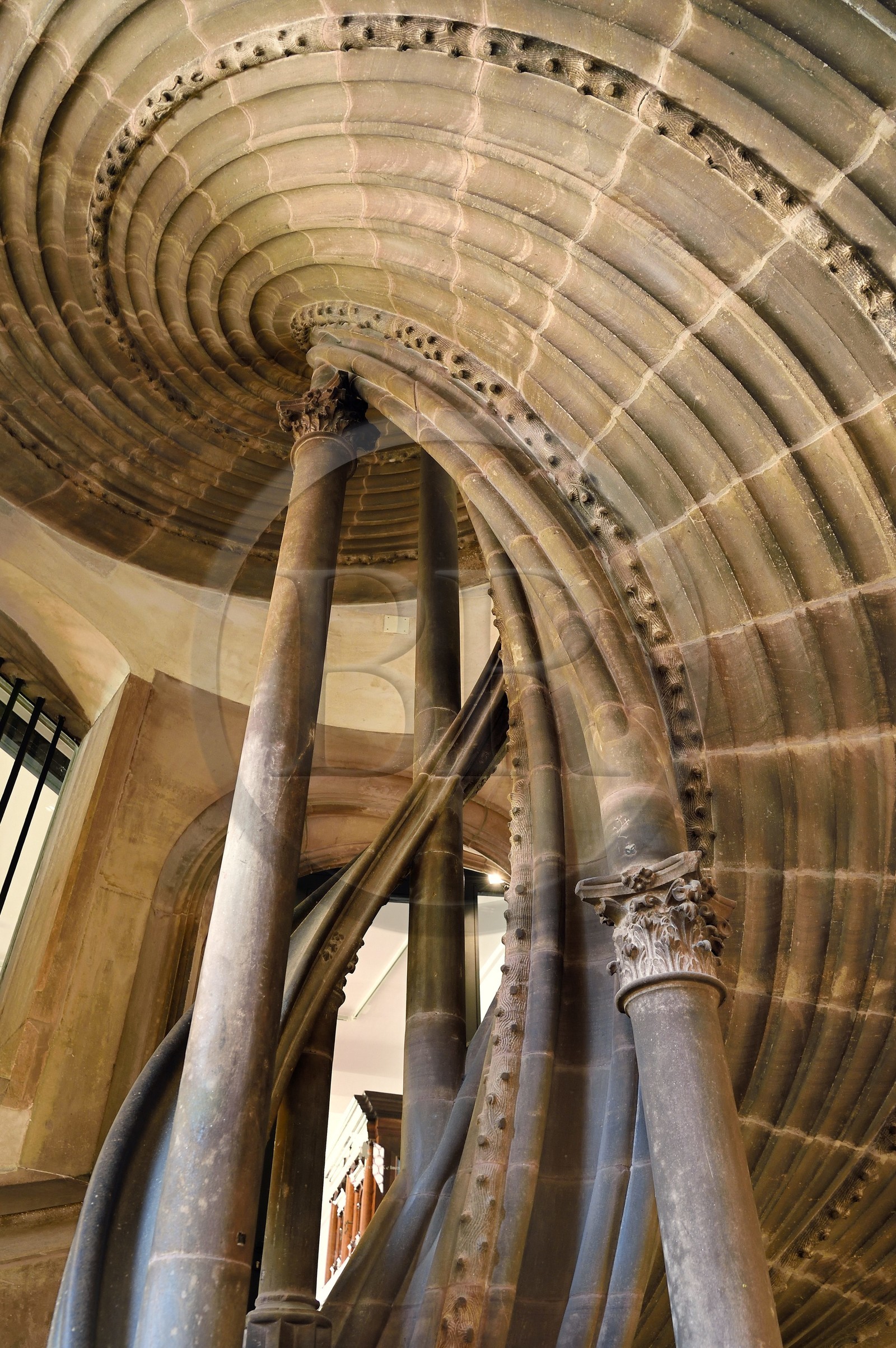 France, Bas-Rhin (67), Strasbourg, vieille ville classée au Patrimoine Mondial de l'UNESCO, musée de l'Oeuvre Notre Dame et Arts du Moyen-Age, escalier en vis de l'architecte Hans Thoman Uhlberger (1576-1608), maitre d'oeuvre de la cathédrale