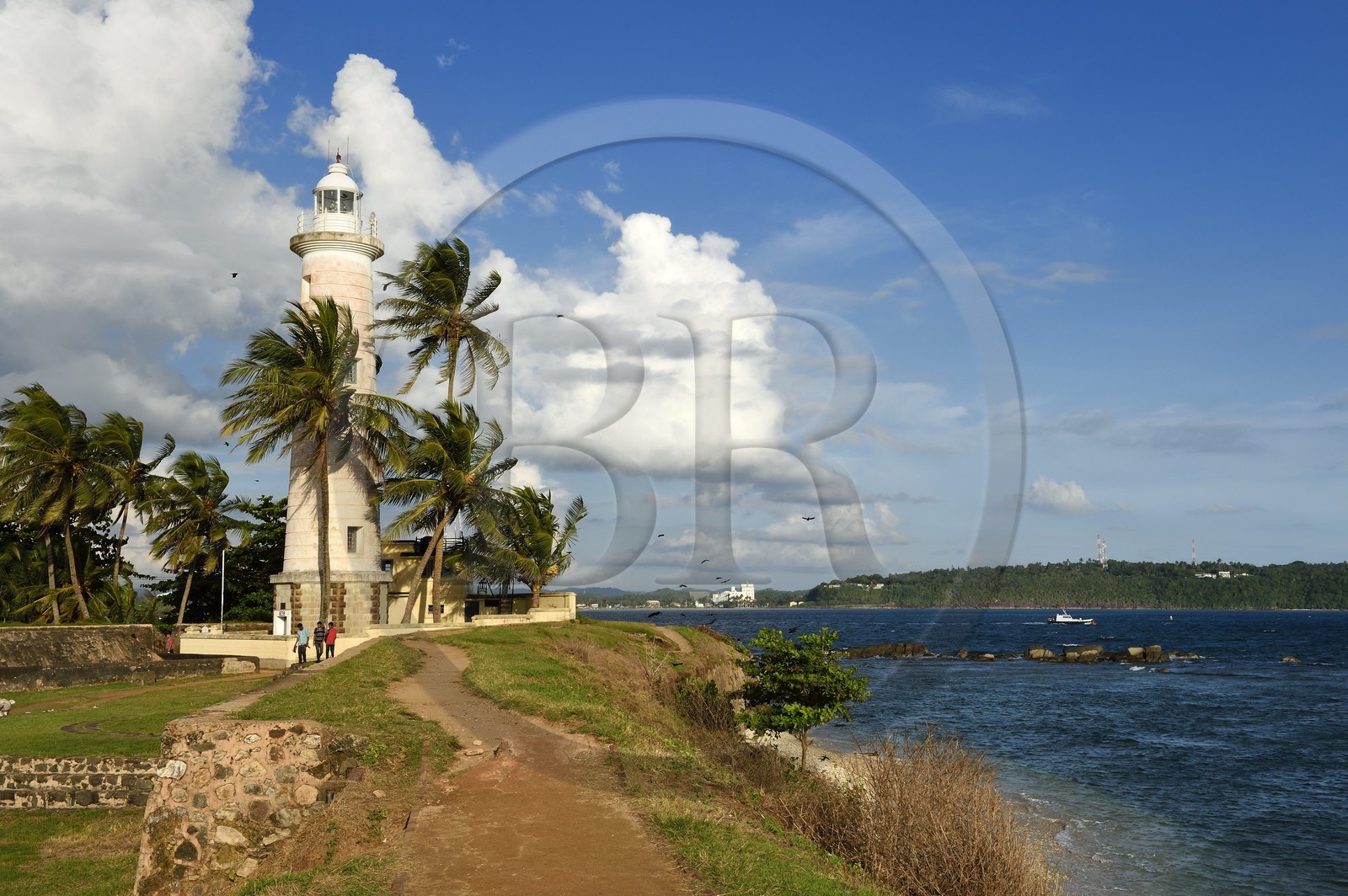 Sri Lanka, Province du Sud, Fort de Galle, classé Patrimoine Mondial de l'UNESCO, le phare sur les remparts maritimes de la ville fortifiée