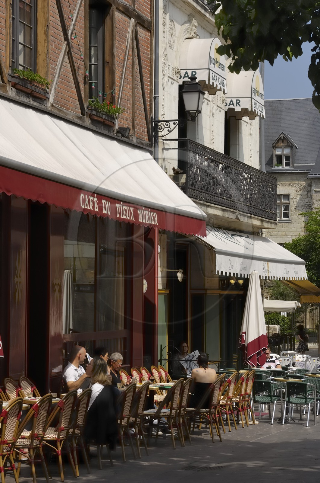 France, Indre et Loire (37), Tours, la rue du Commerce qui mene à la place Plumereau
