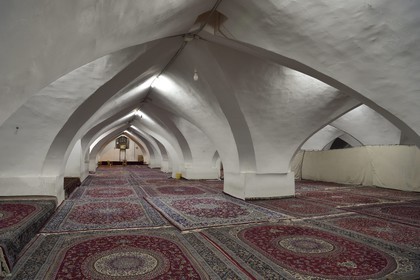 Iran, province d'Ispahan, Ispahan, Mosquée Jame, grande mosquée d'Ispahan dite aussi mosquée du vendredi, chabestan, la salle de prière dans le hall d'hiver