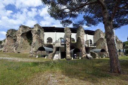 France, Var (83), Fréjus, Forum Julii, amphithéatre et arènes du Ier siècle