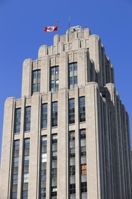 Canada, province de Québec, Montréal, quartier du Vieux-Montréal, le Vieux-Port, immeuble de la place d'arme