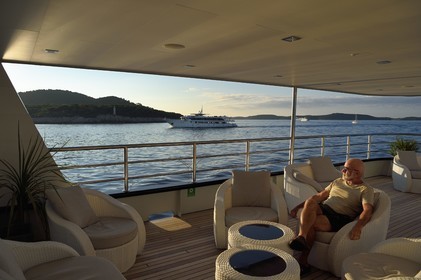 Croatie, Dalmatie, cote dalmate, bateaux de croisière au large de Split