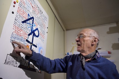 France, Paris, the artiste Jacques Villeglé in his workshop