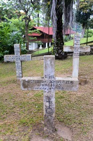 Gabon, Province du Moyen-Ogooué, Lambaréné, Hopital Albert Schweitzer, tombe d'Albert Schweitzer