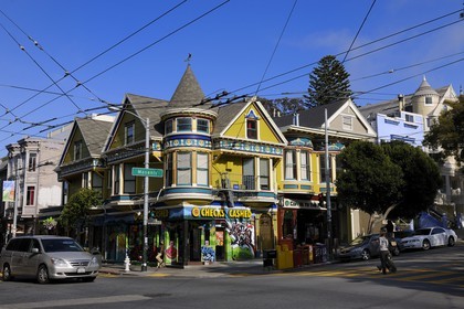 Etats-Unis, Californie, San Francisco, quartier anciennement hippie de Haight Ashburry, angle de Masonic et Haight street