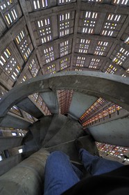 France, Seine-Maritime (76), Le Havre, Centre-ville reconstruit du Havre par Auguste Perret classé Patrimoine Mondial de l'UNESCO, Eglise Saint-Joseph, la tour-clocher vue du sommet