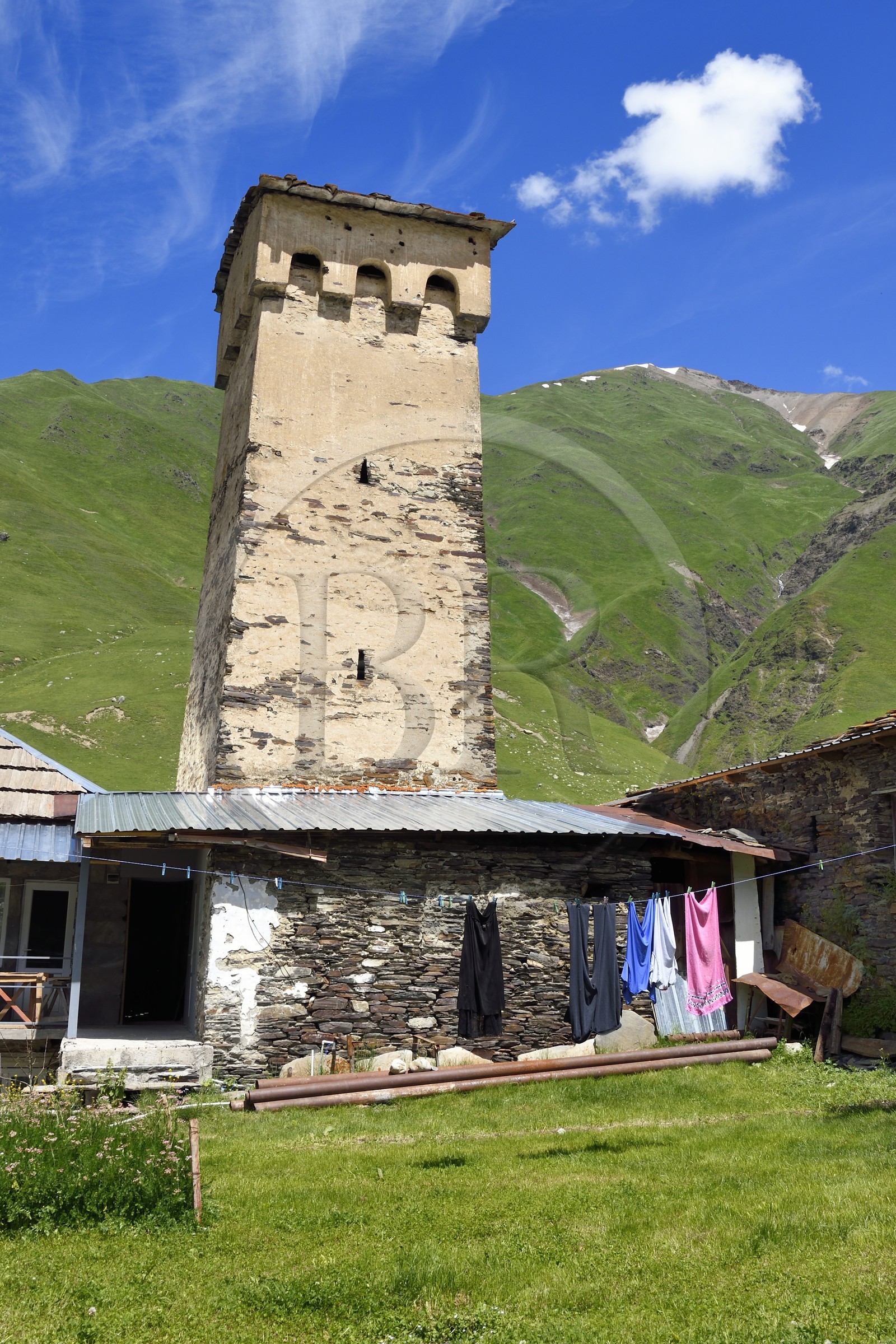 Georgia, Upper Svaneti (Zemo Svaneti), village of Ushguli, listed as World heritage by UNESCO, Svan defensive tower erected next to the house