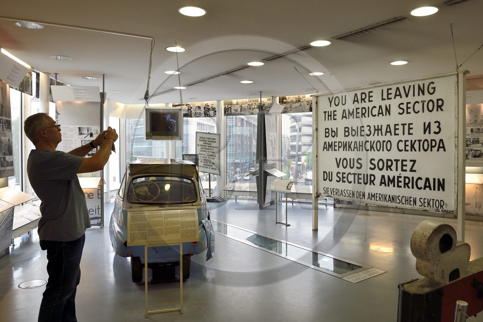 Germany, Berlin, Musée du Checkpoint Charlie (Haus am Checkpoint Charlie ou Mauermuseum)