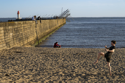 France, Loire Atlantique, Estuaire de la Loire, Saint Nazaire, the Quai de la Jetée at the end of the Grande Plage