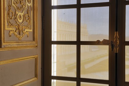 France, Yvelines (78), château de Versailles, classé Patrimoine Mondial de l'UNESCO, l'aile du Midi depuis les Grands Appartements
