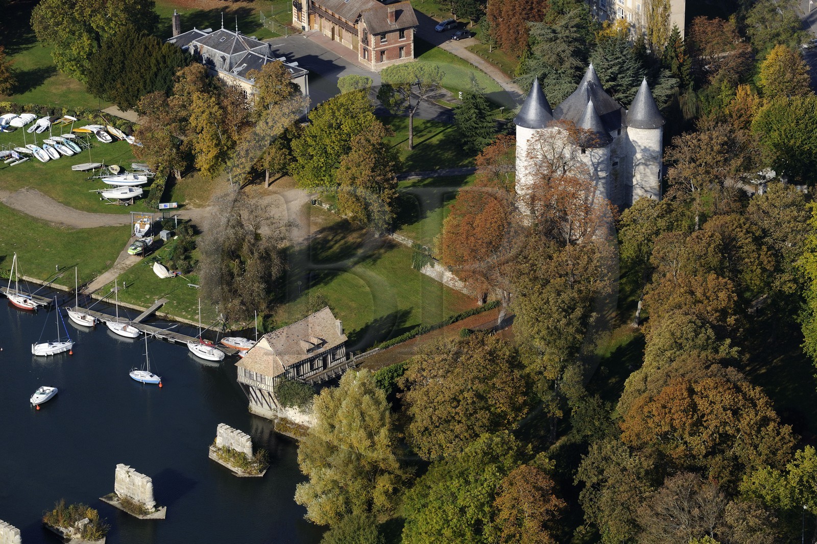 France, Eure (27), Vernon, Vernonnet, le Château des Tourelles (vue aérienne)