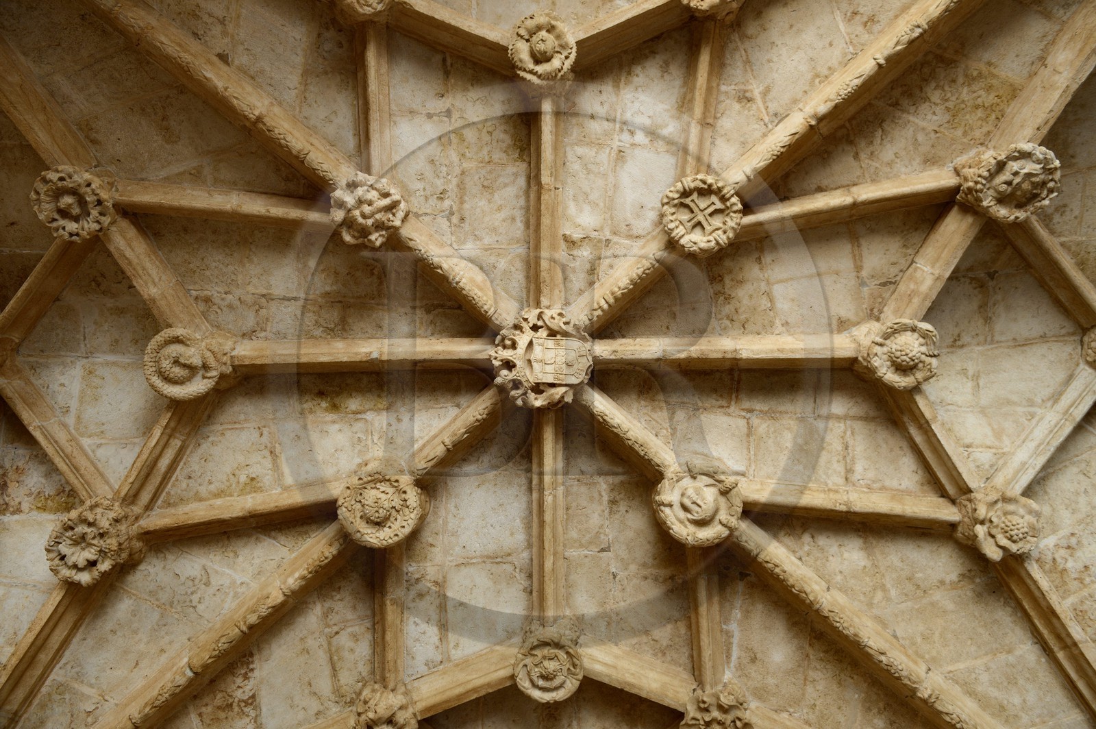 Portugal, Lisbonne, Bélem, Monastere des Hiéronymites (Mosteiro dos Jerónimos), classé Patrimoine Mondial de l'UNESCO, détail de la voute du cloitre