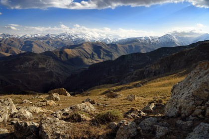 Azerbaïdjan, région de Quba (Guba), chaine de montagne du Grand Caucase, paysage entre le village de Qalaxudat et de Giriz