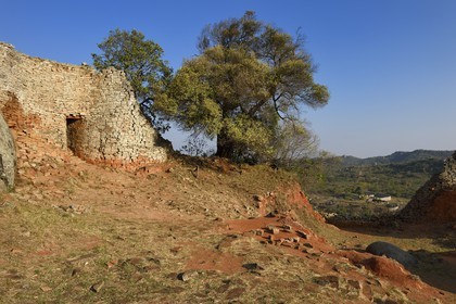 Zimbabwe, Masvingo province, the ruins of the archaeological site of Great Zimbabwe, UNESCO World Heritage List, 10th-15th century, the Eastern Enclosure in the Hill Complex and the Great Enclosure in the background