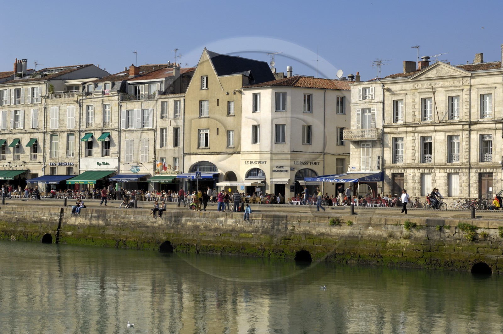France, Charente-Maritime (17), La Rochelle, le Vieux Port, le quai Duperré