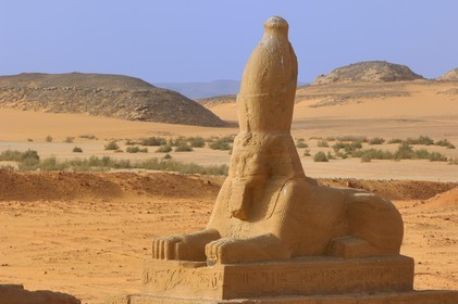Egypte, Haute Egypte, Lac Nasser, désert de Nubie, temple de Ouadi es-Seboua ou vallée des lions