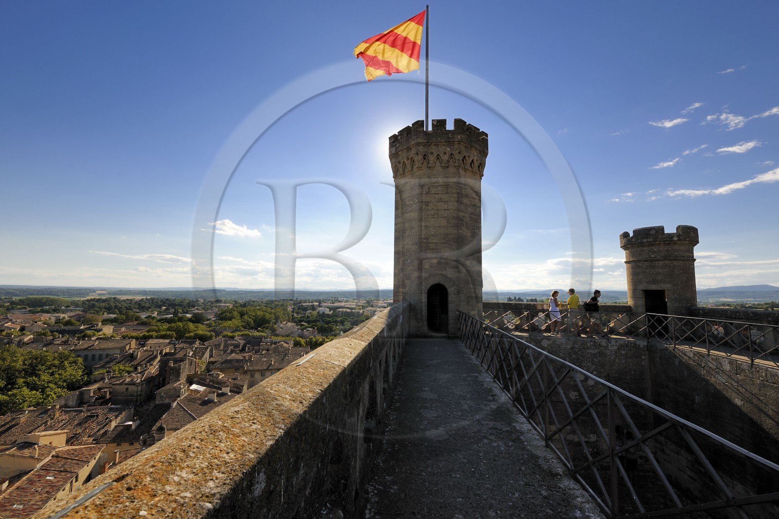 France, Gard (30), Uzès, classée ville d'art et d'histoire, château Ducal dit le Duché d'Uzès, classé monument historique, du sommet de la tour Bermonde