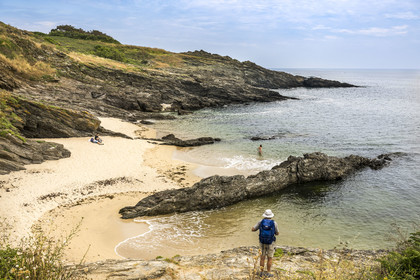 France, Morbihan (56), Ile de Groix, crique et plage du Stank sur la côte Sud