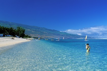 France, île de la Réunion, Saint-Paul, la plage du lagon de la Saline-les-Bains