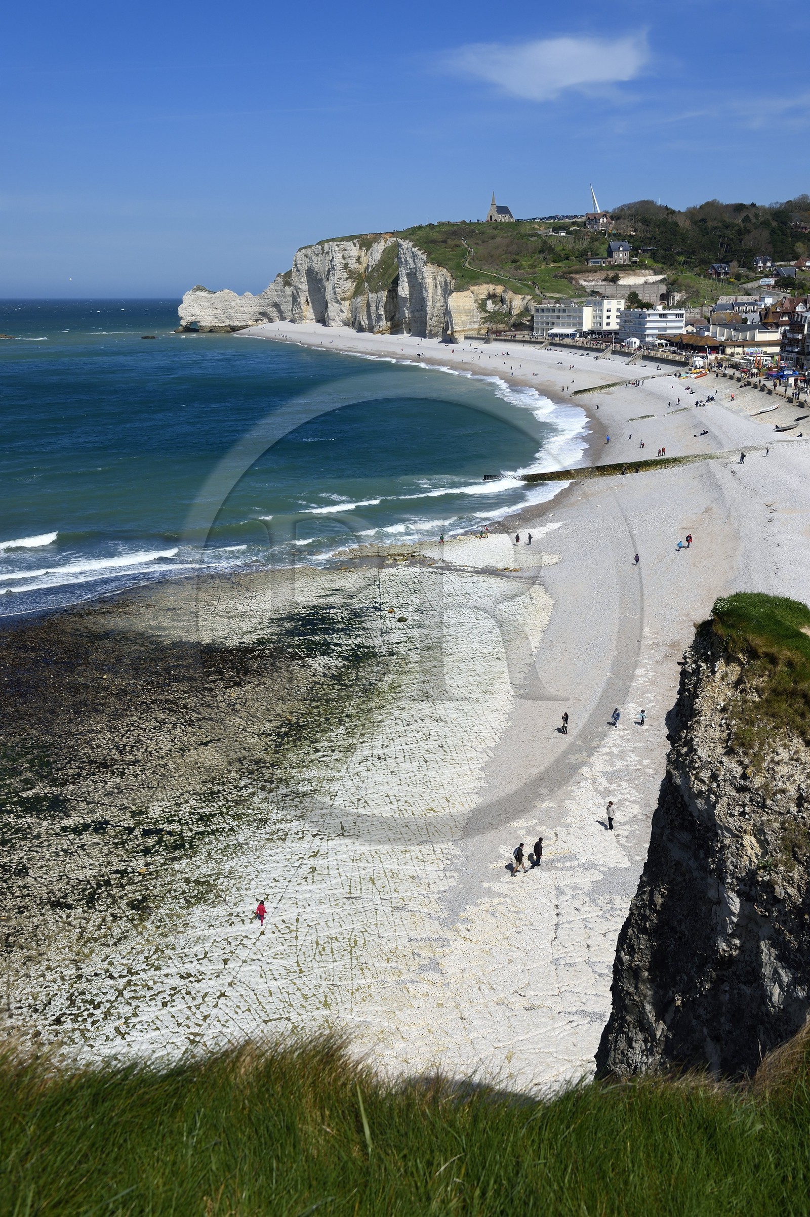 France, Seine-Maritime, Pays de Caux, Alabaster Coast (Cote d'Albatre), Etretat, the beach and Amont cliff overlooked by the Notre-Dame-de-la-Garde church