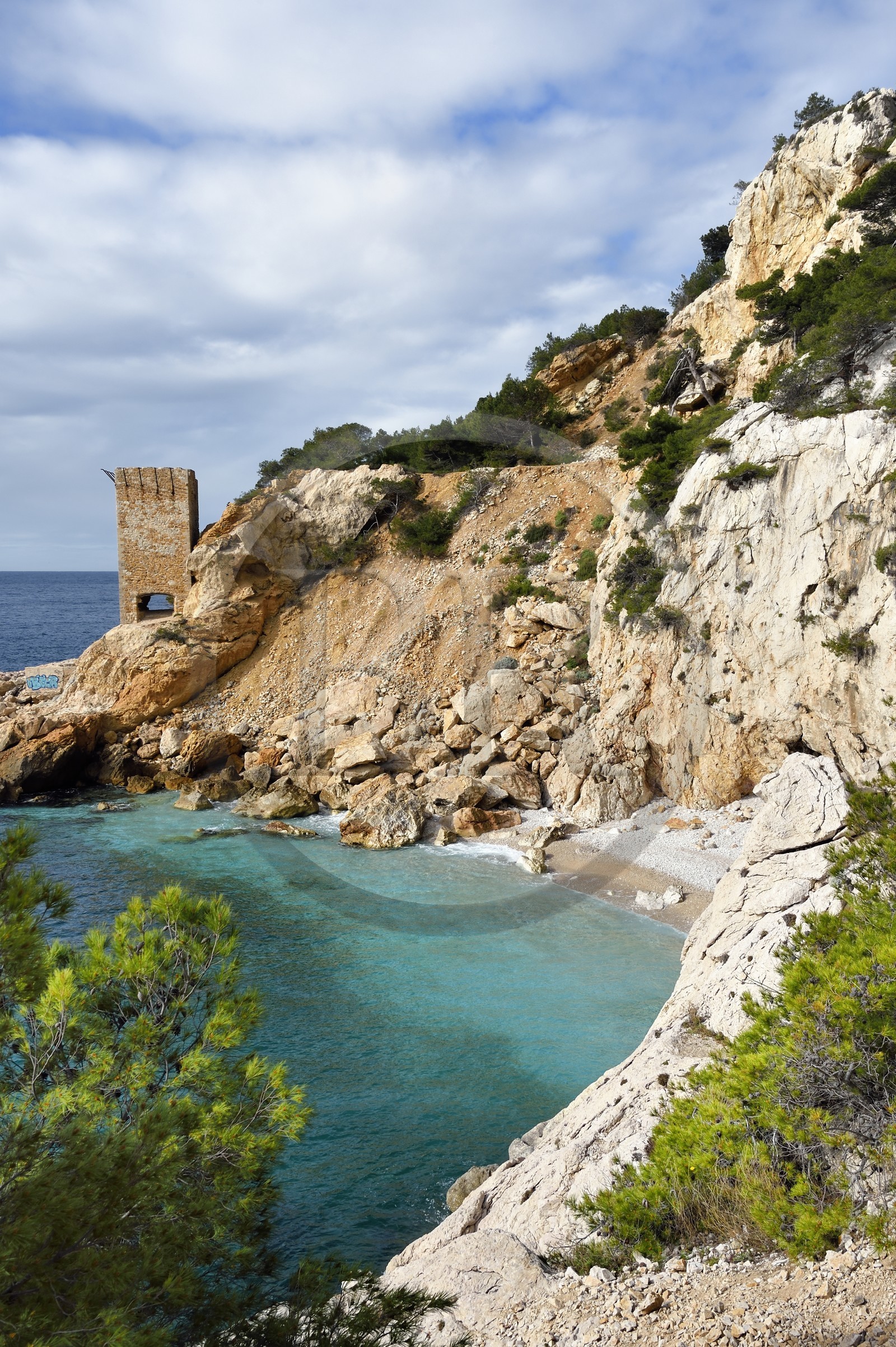 France, Bouches du Rhone, Ensues-la-Redonne towards Marseille, the Cote Bleue (Blue Coast), hike from Niolon to Cap Méjean along the Customs Trail, the small beach of the Erevine Calanque