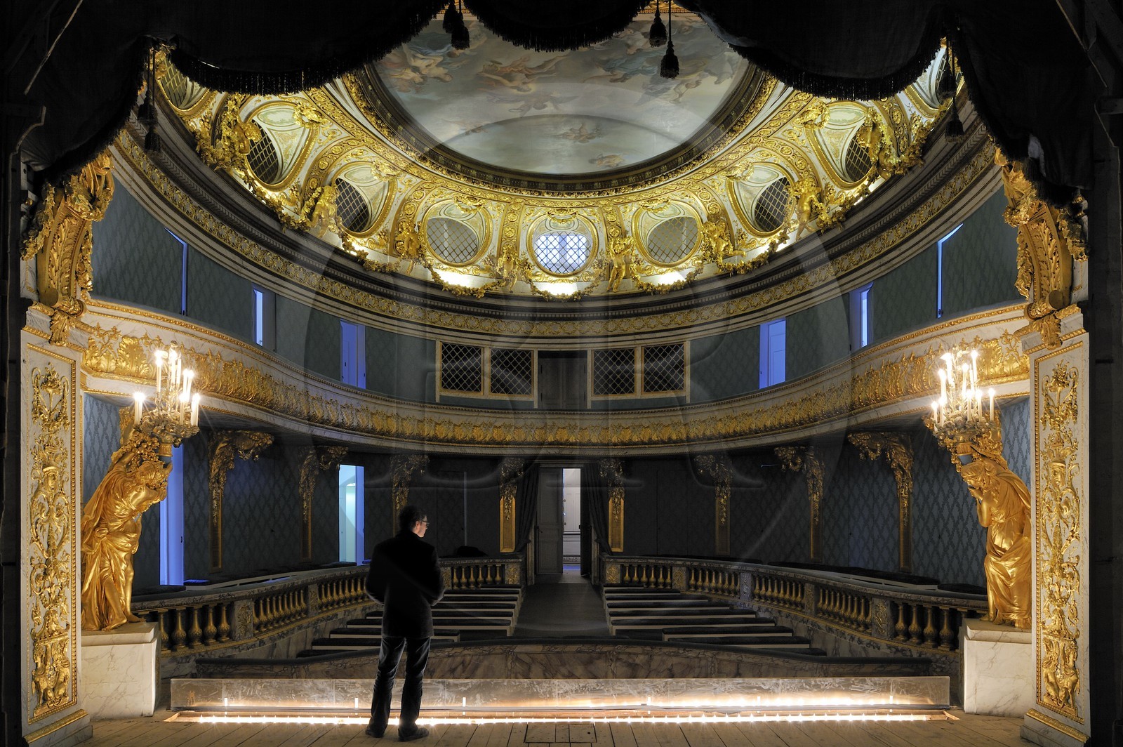 France, Yvelines (78), château de Versailles, classé Patrimoine Mondial de l'UNESCO, le domaine de Marie-Antoinette, le Théâtre de la Reine