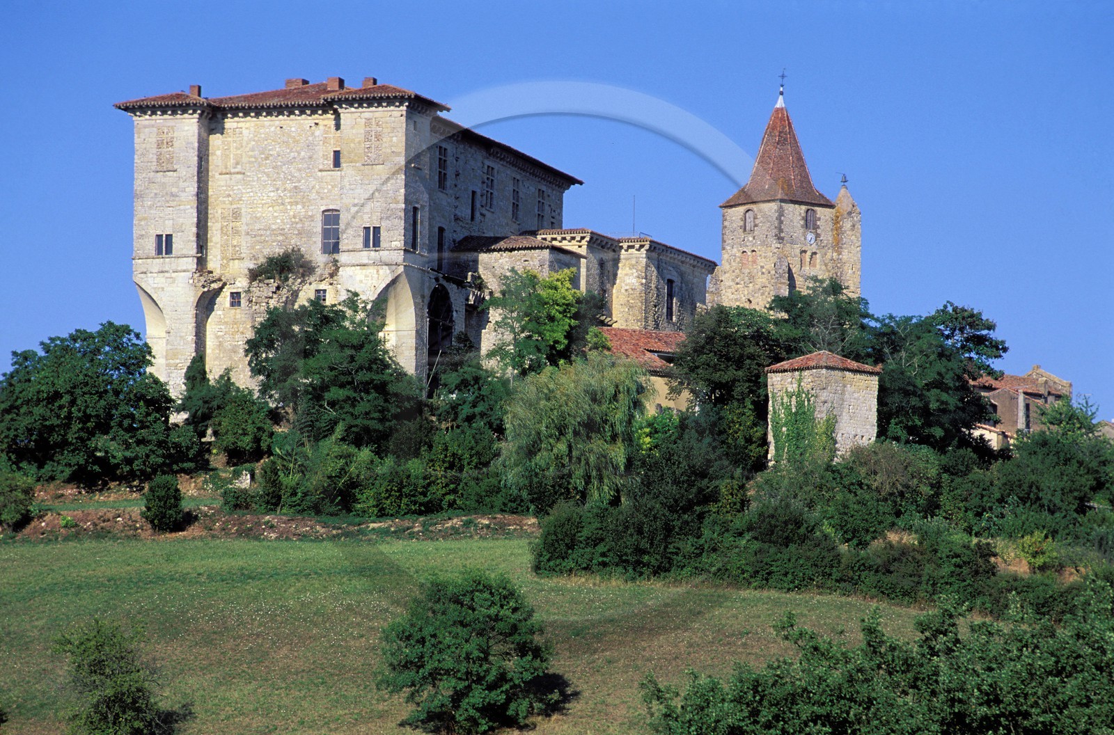 France, Gers, Lavardens village located in the north of Auch, dominated by its castle