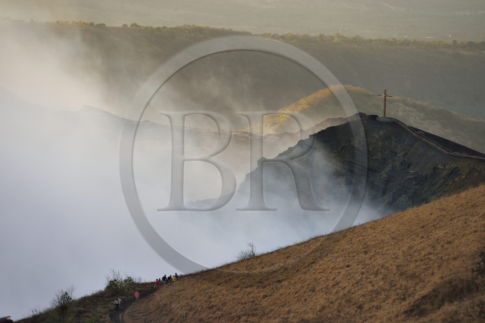 Nicaragua, Masaya, Parc national du Volcan Masaya (Parque Nacional Volcan Masaya), le cratère Santiago toujours actif