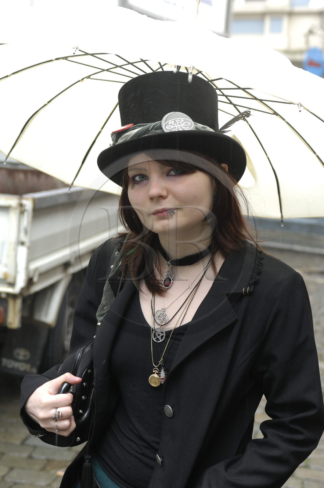 Norvège, Hordaland, Bergen,  jeune fille gothique