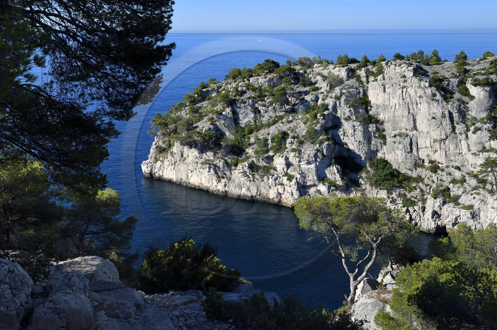 France, Bouches-du-Rhône (13), Marseille, Parc national des Calanques, Calanque d'En-Vau (demande d'autorisation nécessaire avant publication)