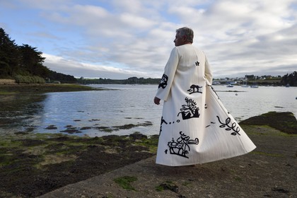 France, Finistère (29), Lannilis, Prat Ar Coum, l'artiste peintre Loic Madec