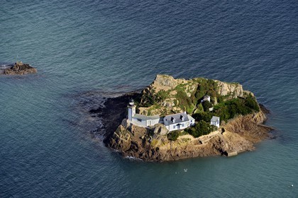 France, Finistere, Morlaix bay, Carantec, lighthouse of Louet island (also a guest house in summer) (aerial view)