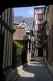 France, Seine Maritime, Rouen, small alley of the Chanoines (canon) next to Saint-Romain street