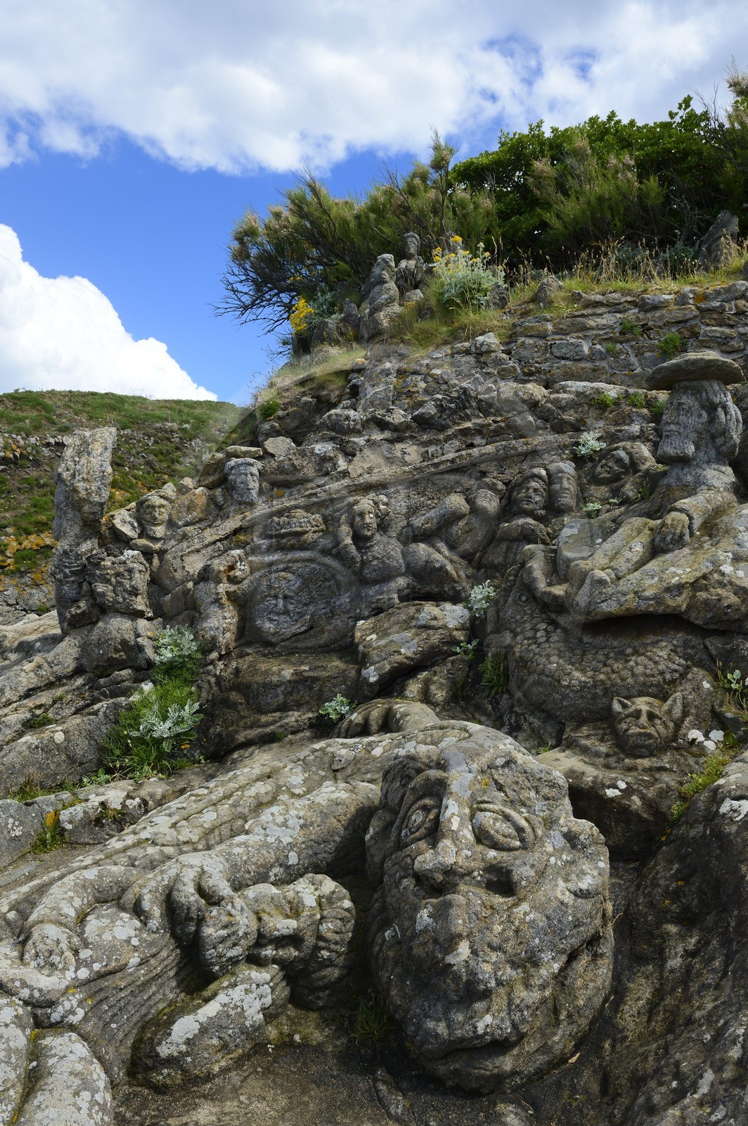 France, Ille-et-Vilaine (35), Saint-Malo, Rothéneuf, rochers sculpté par l'abbé Fouré entre 1870 et 1904