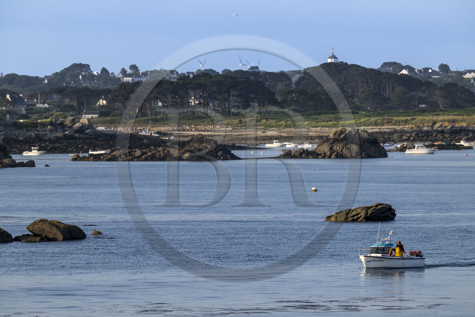 France, Finistère, Abers Country (Pays des Abers), islands in the Aber Wrac'h estuary