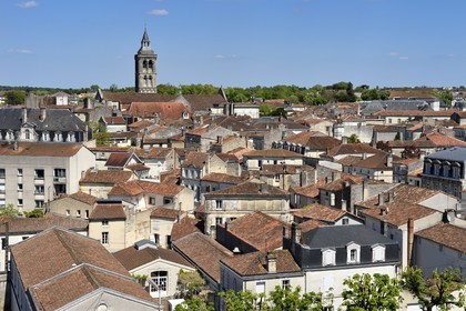 France, Charente (16), Cognac, la ville depuis la Fondation d’Entreprise Martell, institution culturelle et d'art contemporain