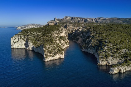 France, Bouches du Rhone, Marseille, National Park of the Calanques, Calanque En Vau (cove) (request for authorization necessary before publication)