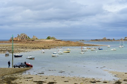 France, Côtes-d'Armor (22), Côte d'Ajoncs, Penvénan, port de l'Anse de Gouermel à Buguélès