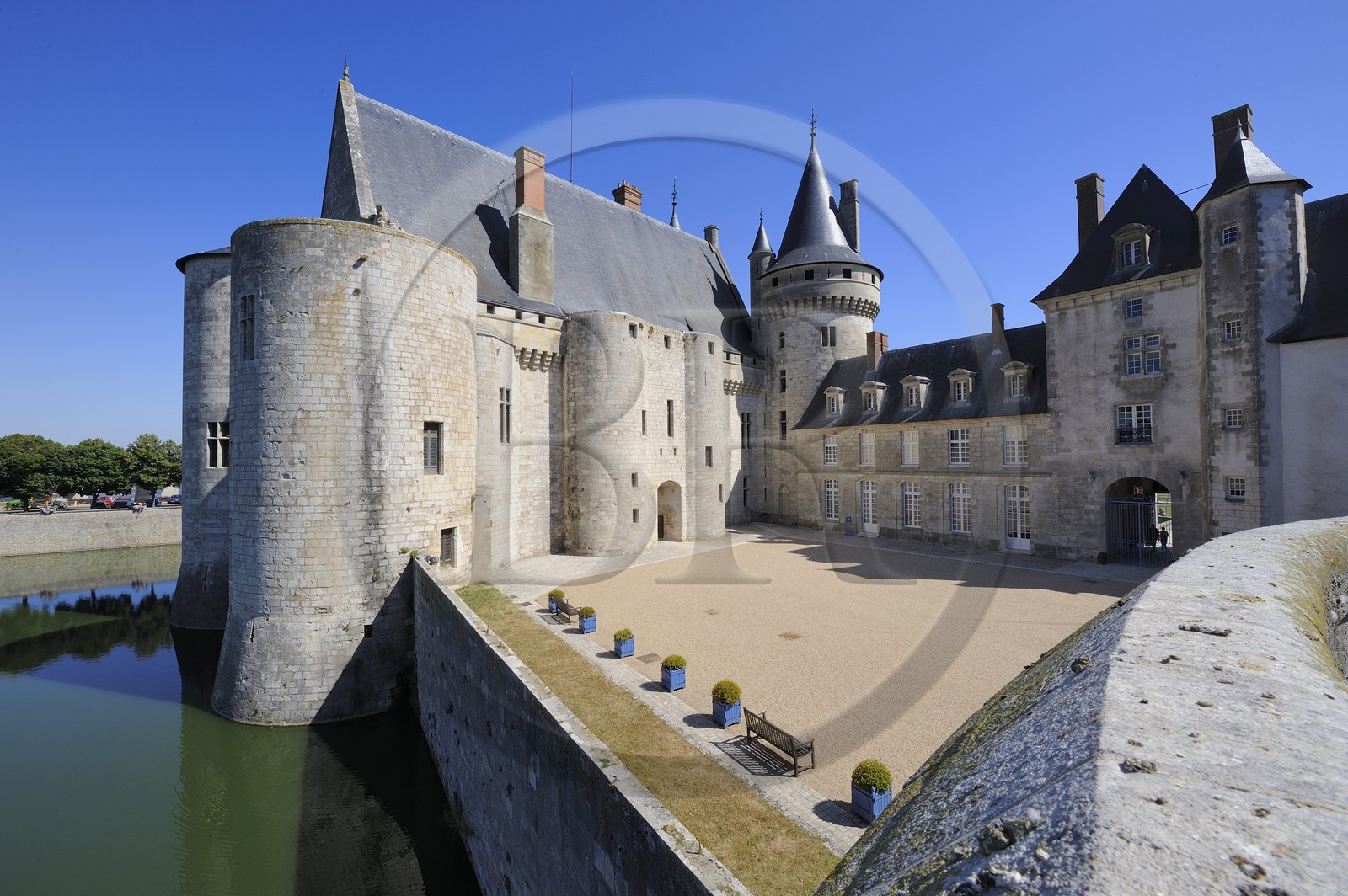 France, Loiret, Loire Valley listed as World Heritage by UNESCO, Sully sur Loire, Chateau de Sully sur Loire, compulsory mention : Chateaux de Sully sur Loire, property of the Loiret Departement