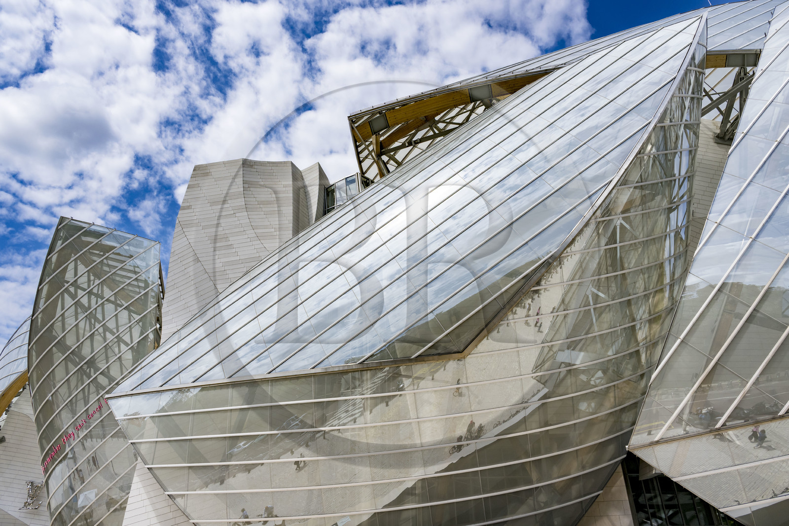 France, Paris (75), Bois de Boulogne, la fondation Louis Vuitton de l'architecte Frank Gehry