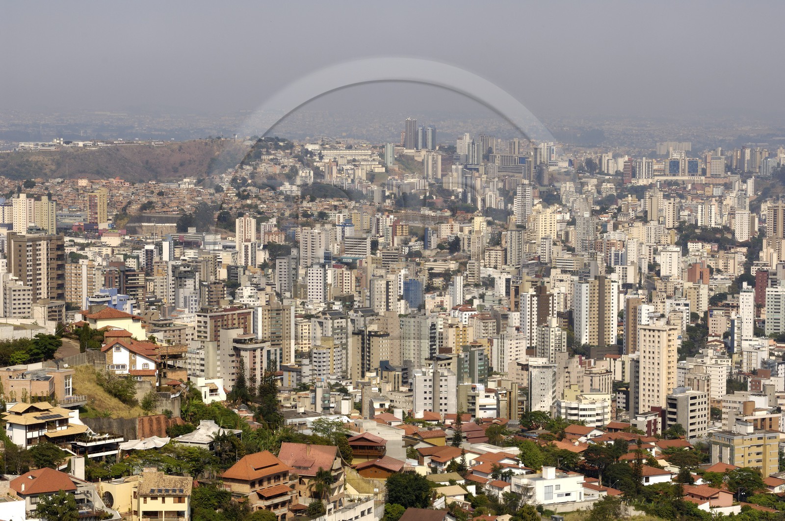 Brazil, Minas Gerais state, Belo Horizonte, skycrapers seen from the Mangabeiras